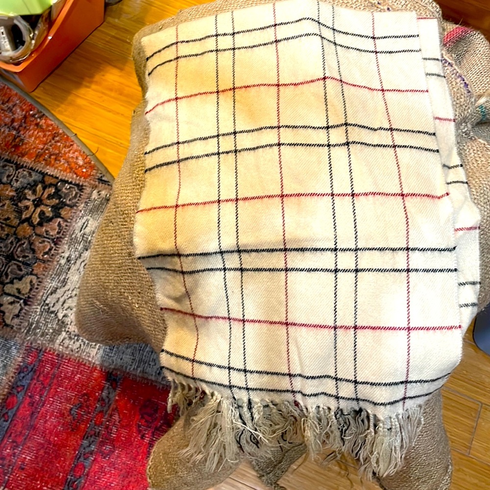 Cashmere scarf